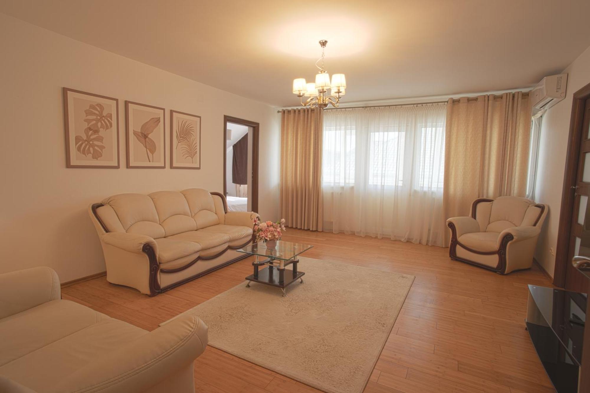 Classic Apartament Buzău Buitenkant foto